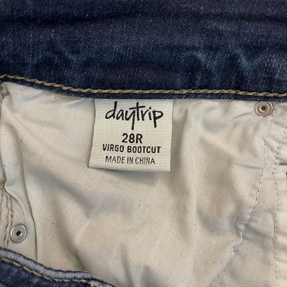 Daytrip Virgo Bootcut Jeans Size 28 - Picture 9 of 10